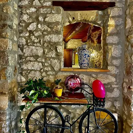 فندق Torre Antica 4*